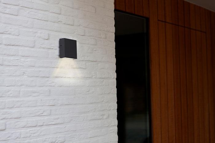 Lutec Architectural Gemini udend&oslash;rslampe til v&aelig;g - M&oslash;rkegr&aring;