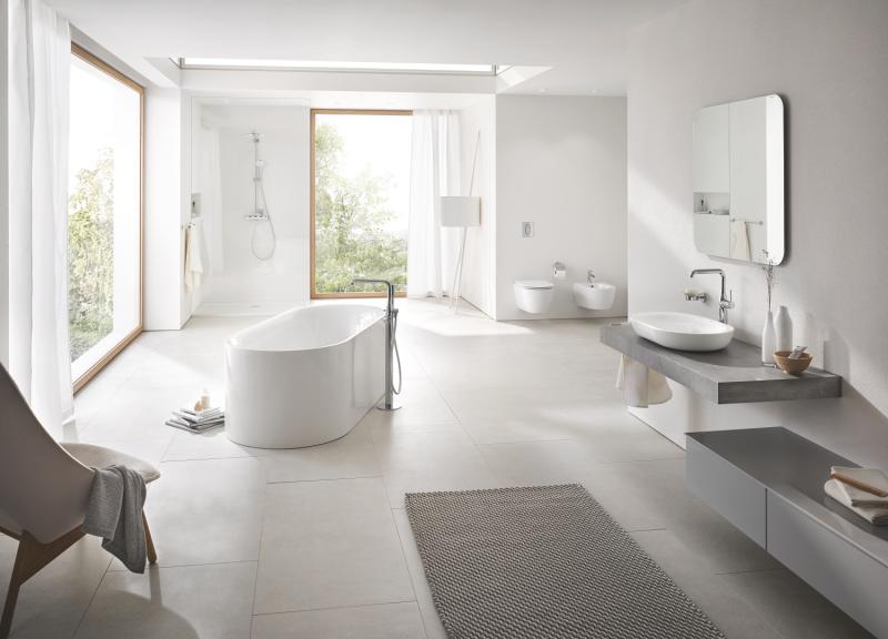 Grohe Essence h&aring;ndvaskarmatur m/EcoJoy og svingtud - B&oslash;rstet cool sunrise