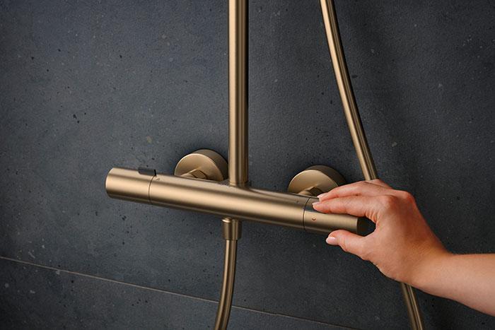 hansgrohe Pulsify S Puro 260 Showerpipe 1jet m/EcoSmart, EcoStat Fine og 3jet h&aring;ndbruser - B&oslash;rstet bronze